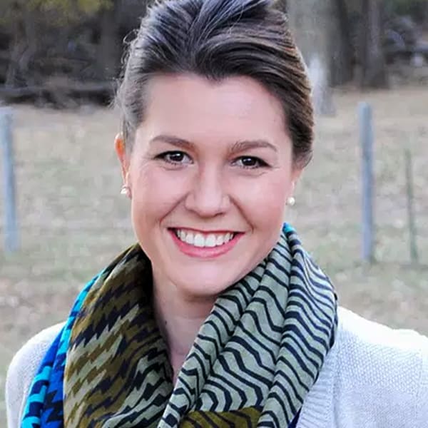 Meet Dr. Caitlyn Bondurant, Perry Veterinarian